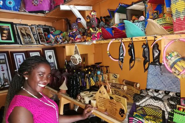 Traditioneller Markt in Kampala: Werbung verbessern